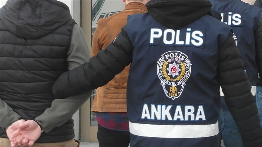 2 kişi gözaltına alındı
