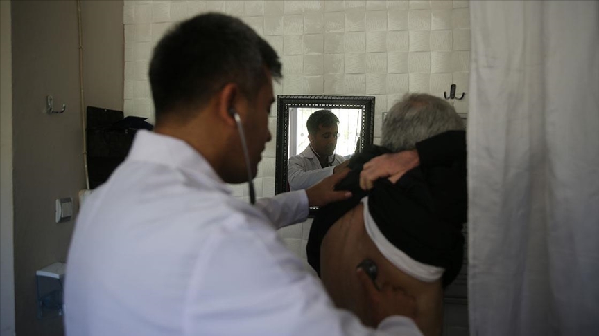 Aile hekimlerinin raporlu reçete edebileceği ilaç sayısı arttı