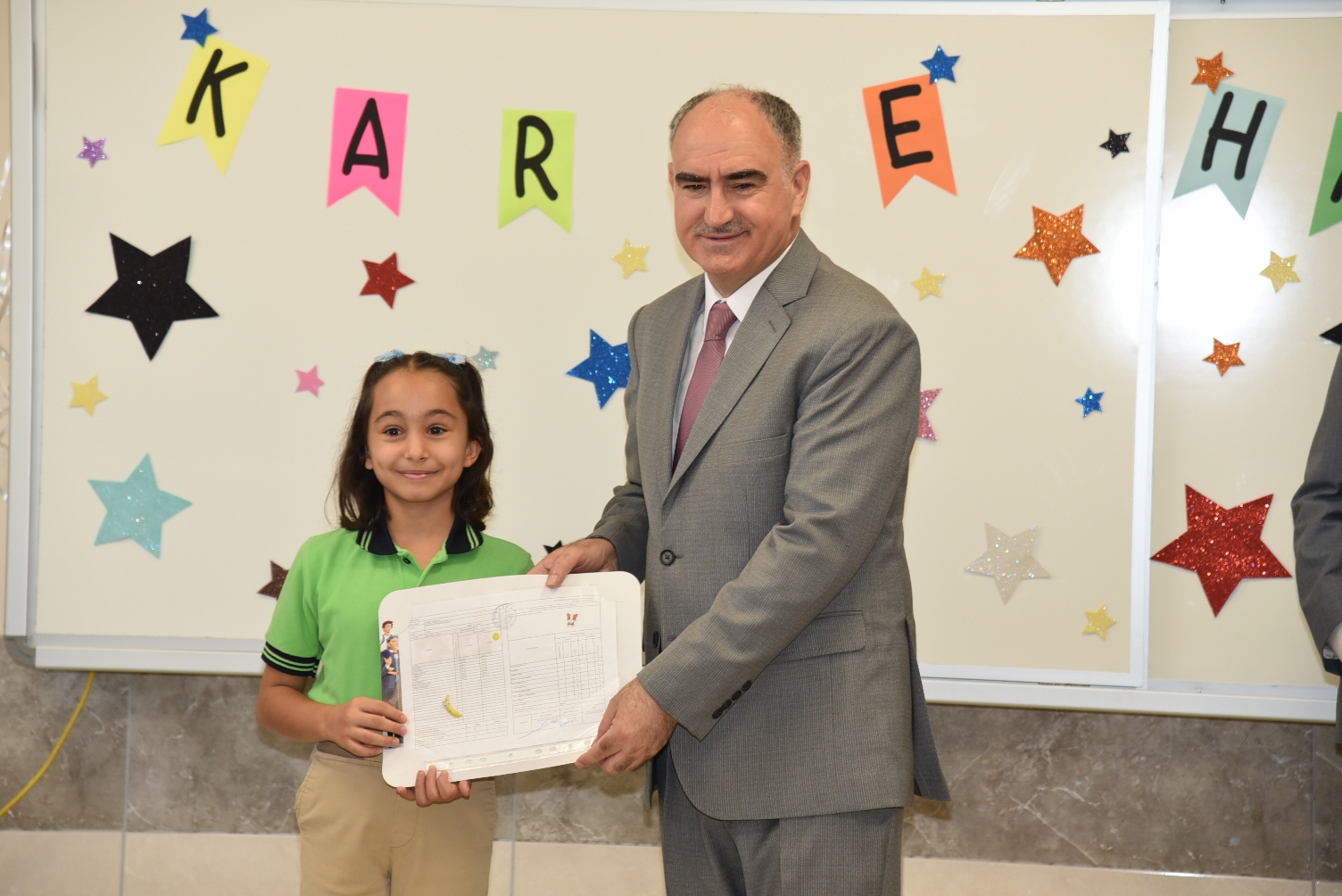 500 bine yakın öğrenci karne aldı