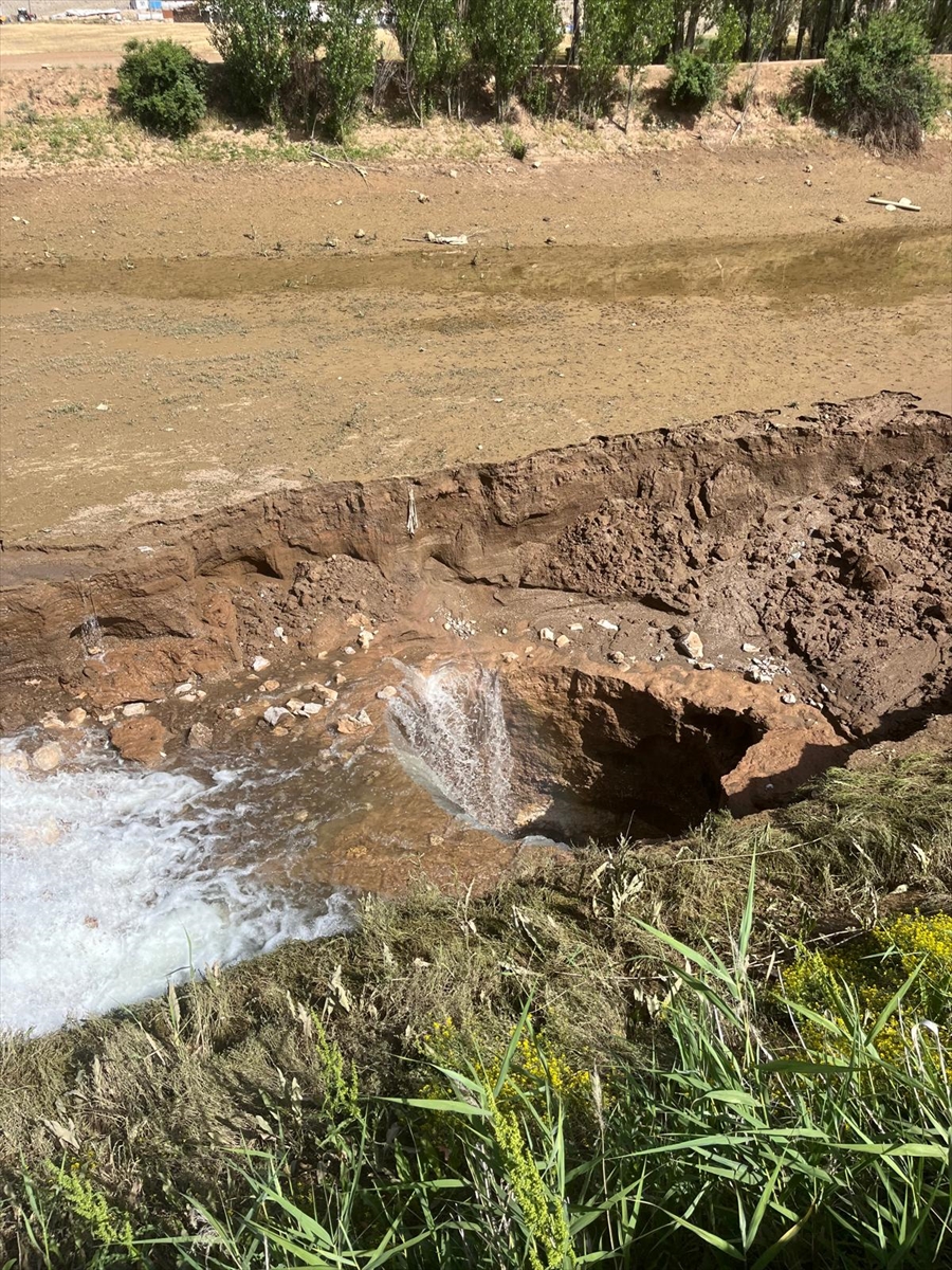 Konya'da yeni bir obruk oluştu