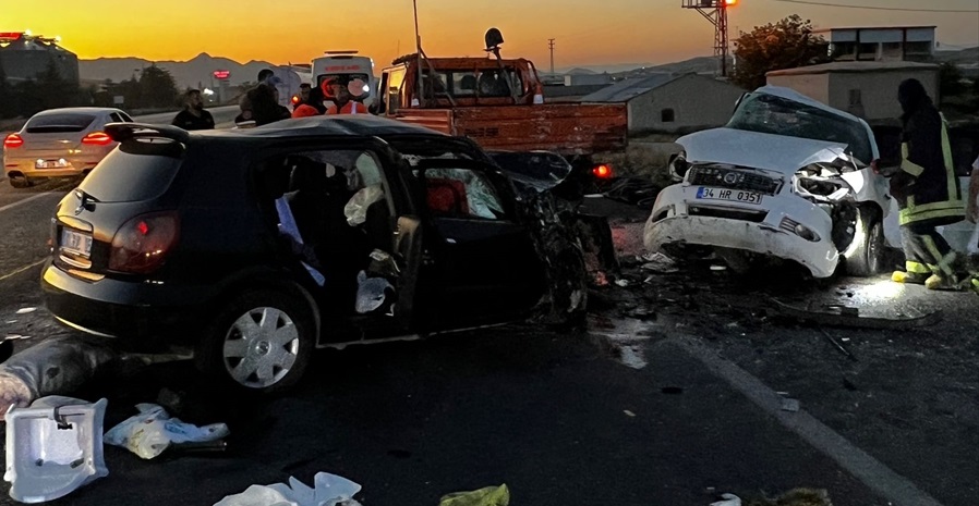 Konya'da feci kaza: 4 ölü