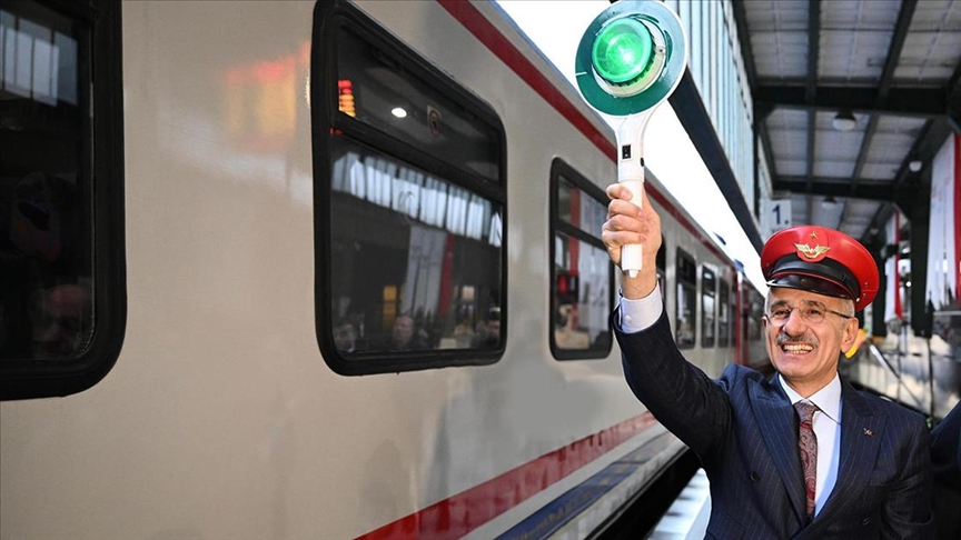 Bir turistik tren daha sefere başlıyor
