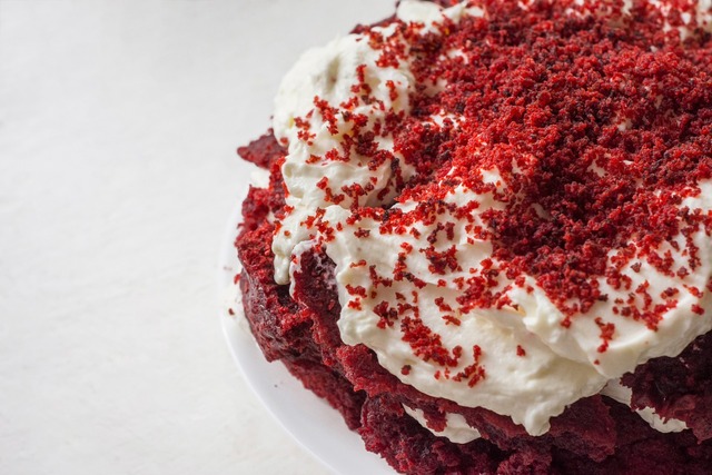 Evde kolayca yapabileceğiniz red velvet cake