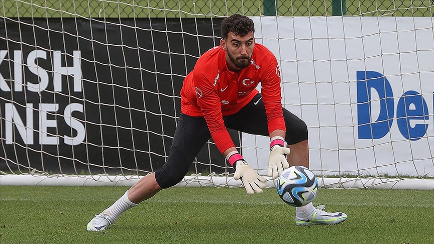 A Milliler'de kaleci değişikliği