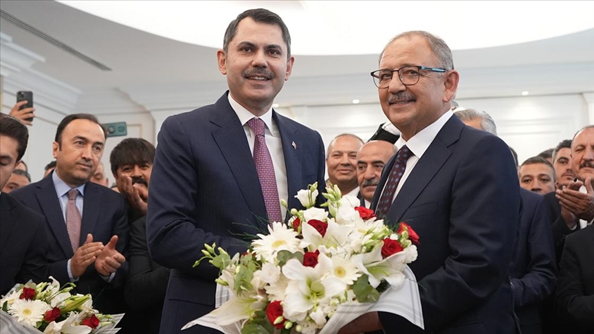 Murat Kurum görevi devraldı