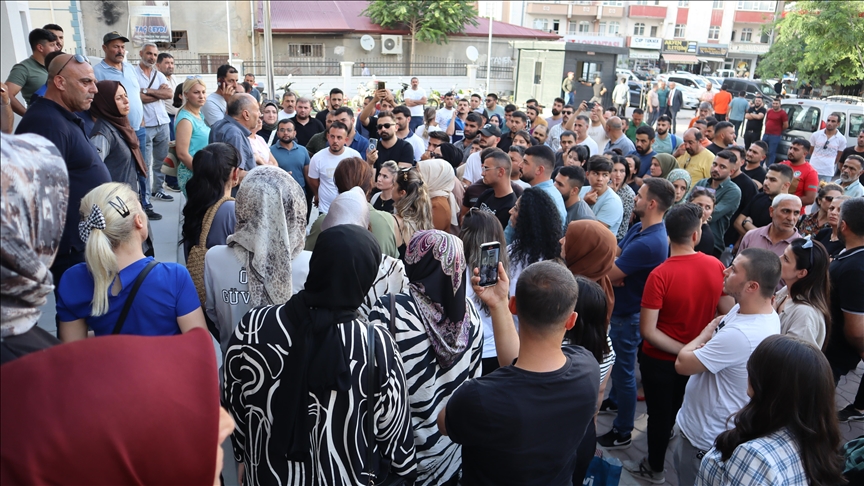 İşten çıkarılan işçiler eylemde