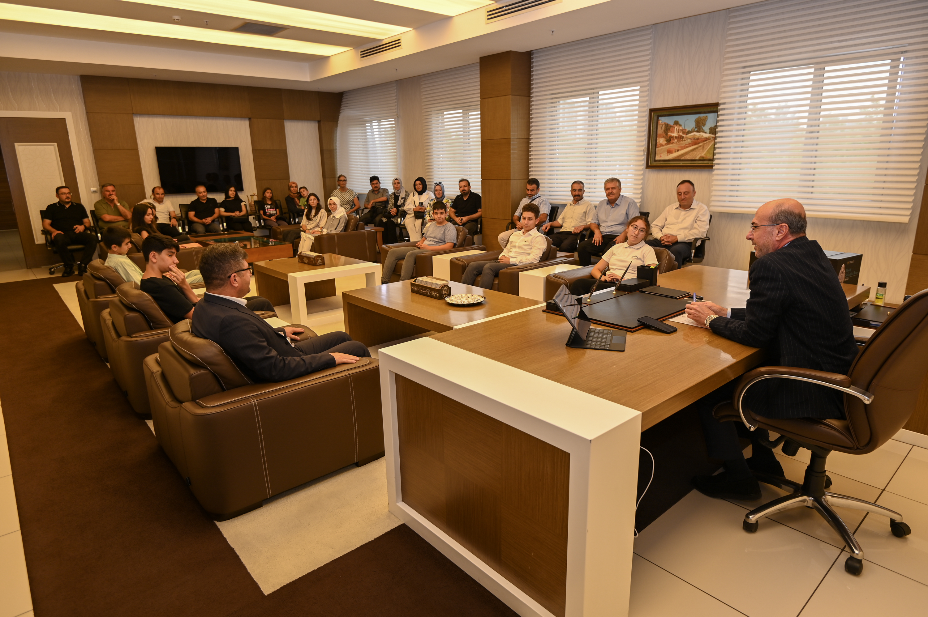 LGS birincilerinden Başkan'a ziyaret