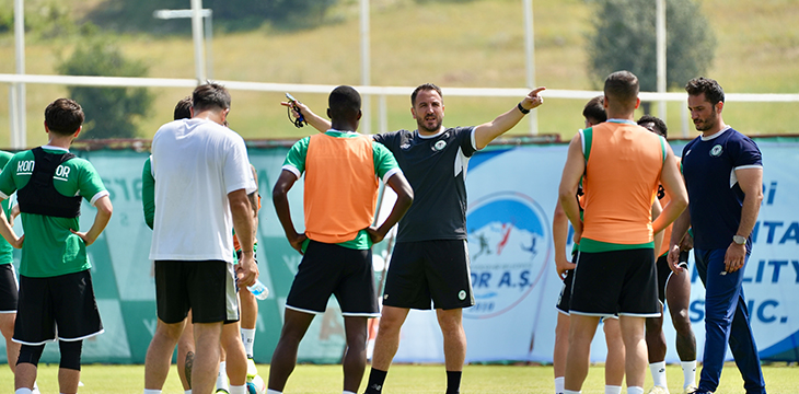 Konyaspor çalışmalarını sürdürüyor
