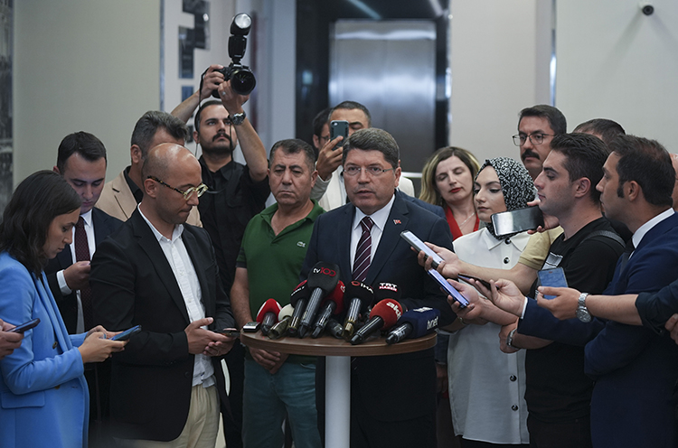 Soyadı tartışmaları