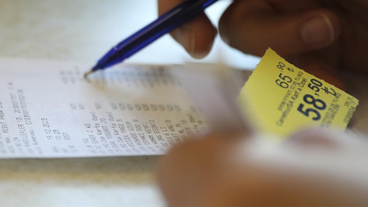 Fahiş fiyatçılara 889 milyon lira para cezası!