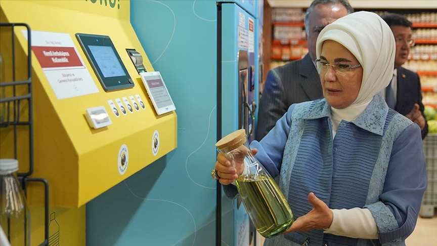 Emine Erdoğan'dan market ziyareti