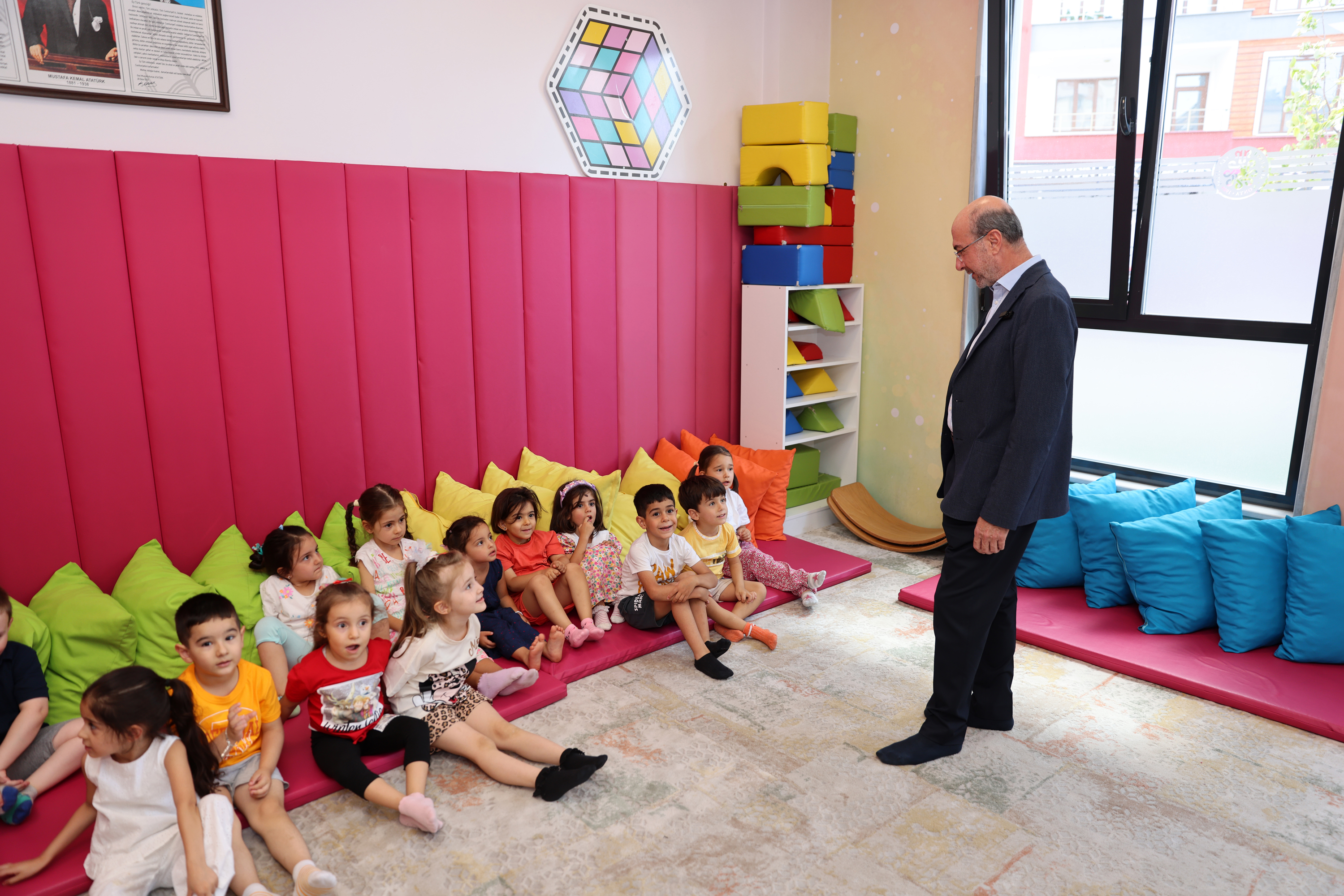 Minikler bilgi ve becerilerini geliştiriyor