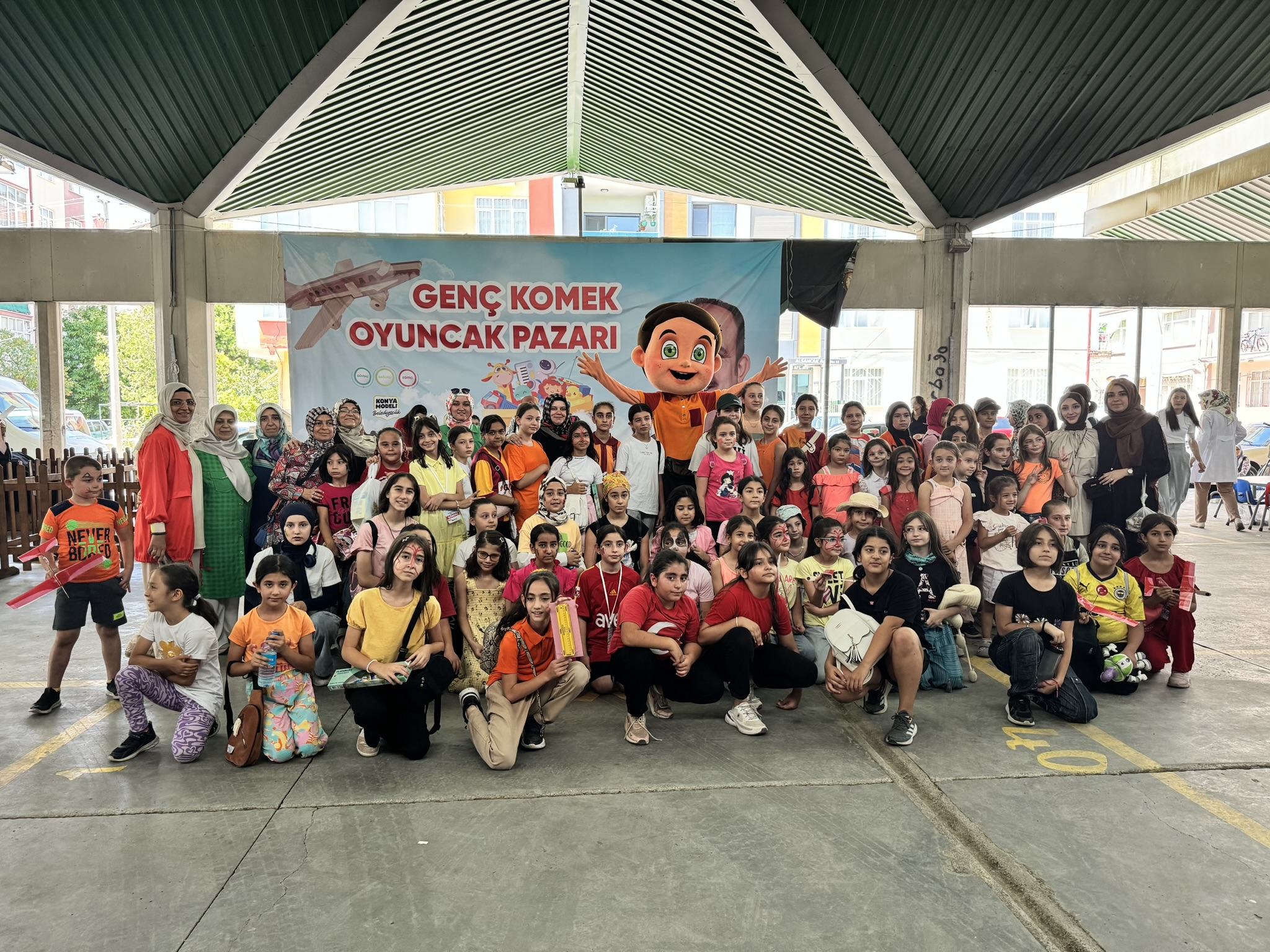 2. el oyuncak pazarı düzenlendi