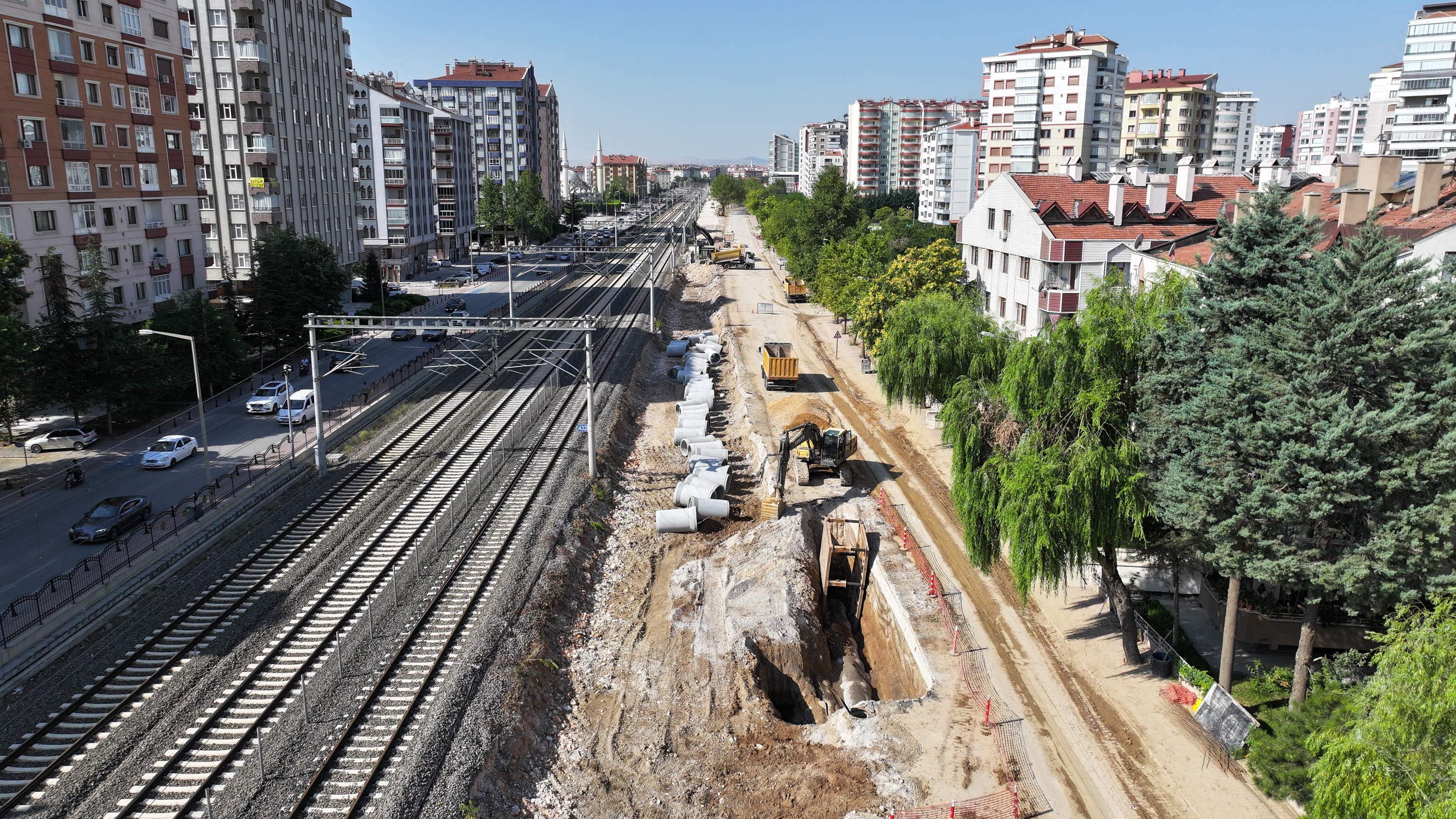Banliyö hattında çalışmalar sürüyor