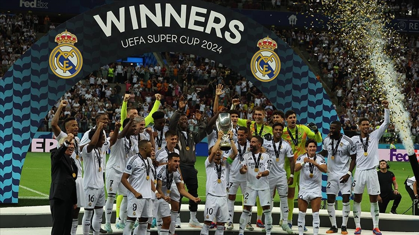 Süper Kupa'nın sahibi  Real Madrid