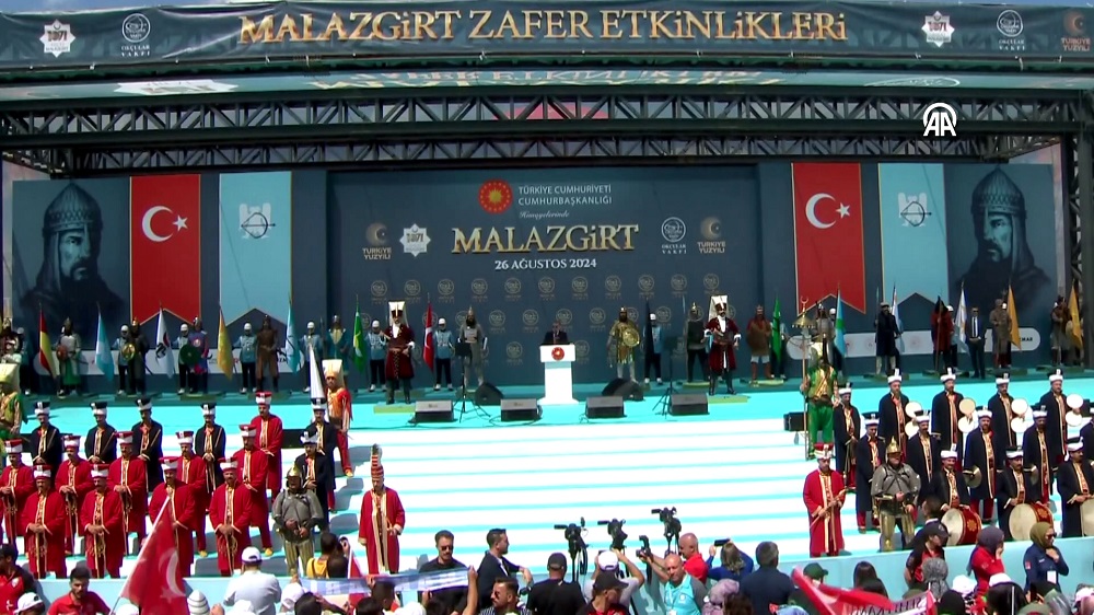 "Kuvvet komutanları sahneye çıkmadılar" iddiaları