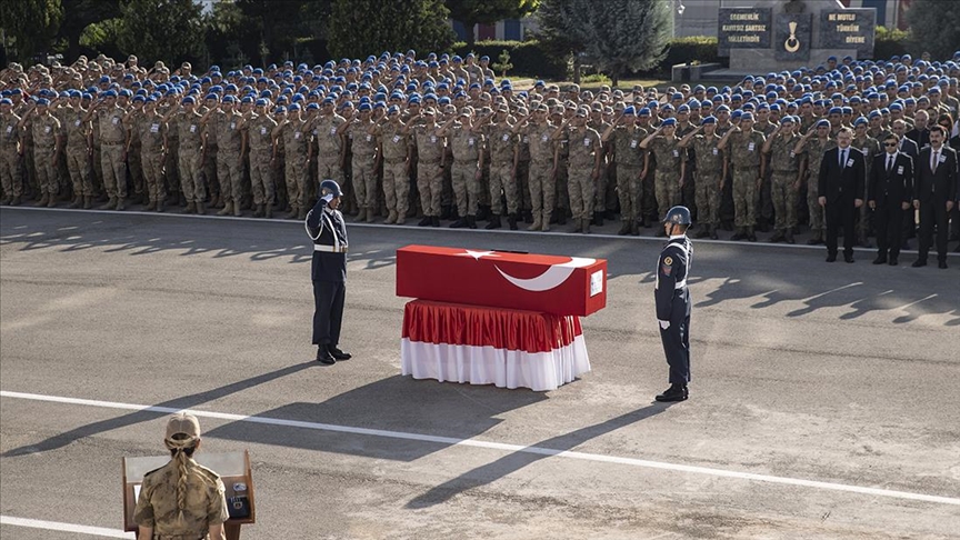 Şehitlerimiz için tören düzenlendi