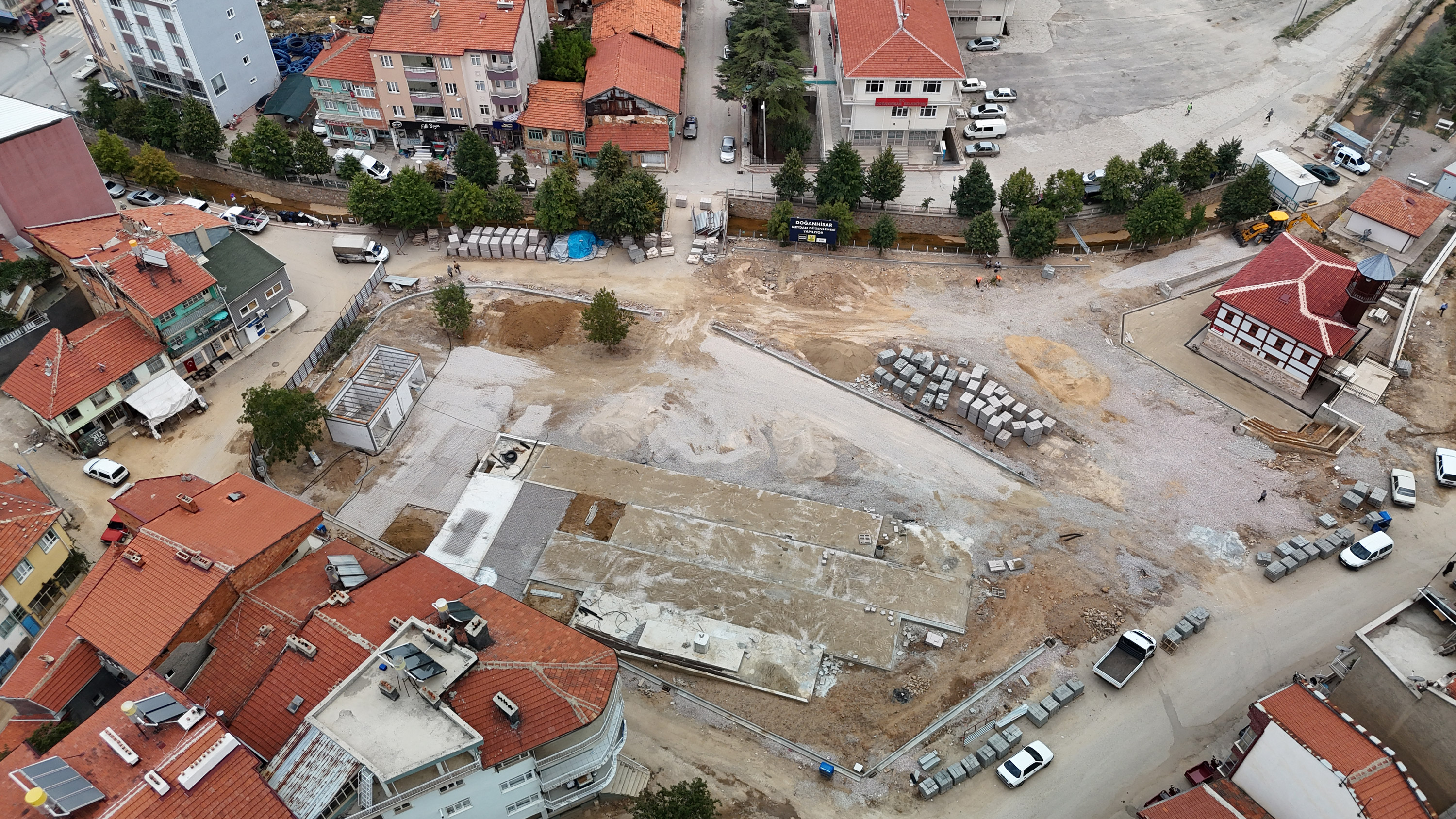Doğanhisar'a meydan düzenlemesi
