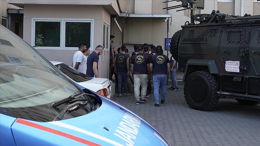 Muhtarlık görevinden uzaklaştırıldı