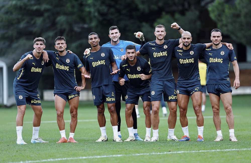 Fenerbahçe, Galatasaray derbisine hazırlanıyor