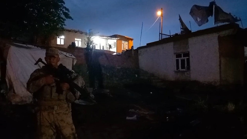 Nevzat Bahtiyar’ın evinde inceleme yapıldı