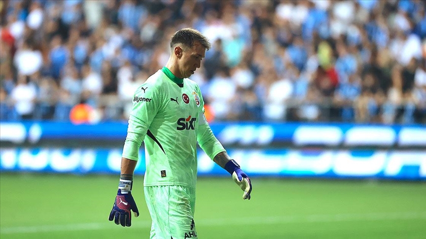 Muslera'ya 3 maç men cezası