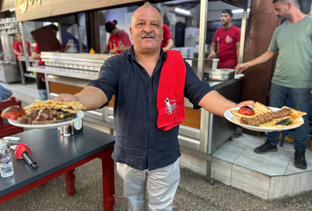 "Elon Musk Adana'ya gel ciğerimi ye"