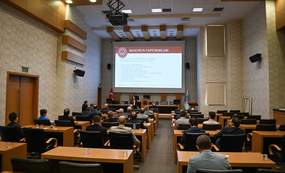 Birim müdürlerine eğitim semineri