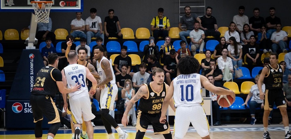 Konya Büyükşehir basketbolda dolu dizgin