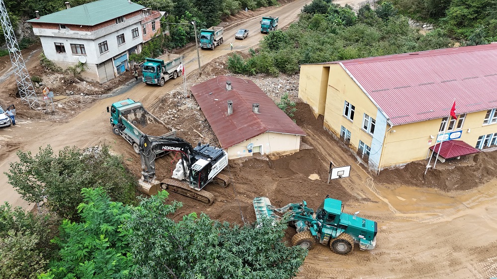 Trabzon'da selin bilançosu 208 milyon lirayı geçti
