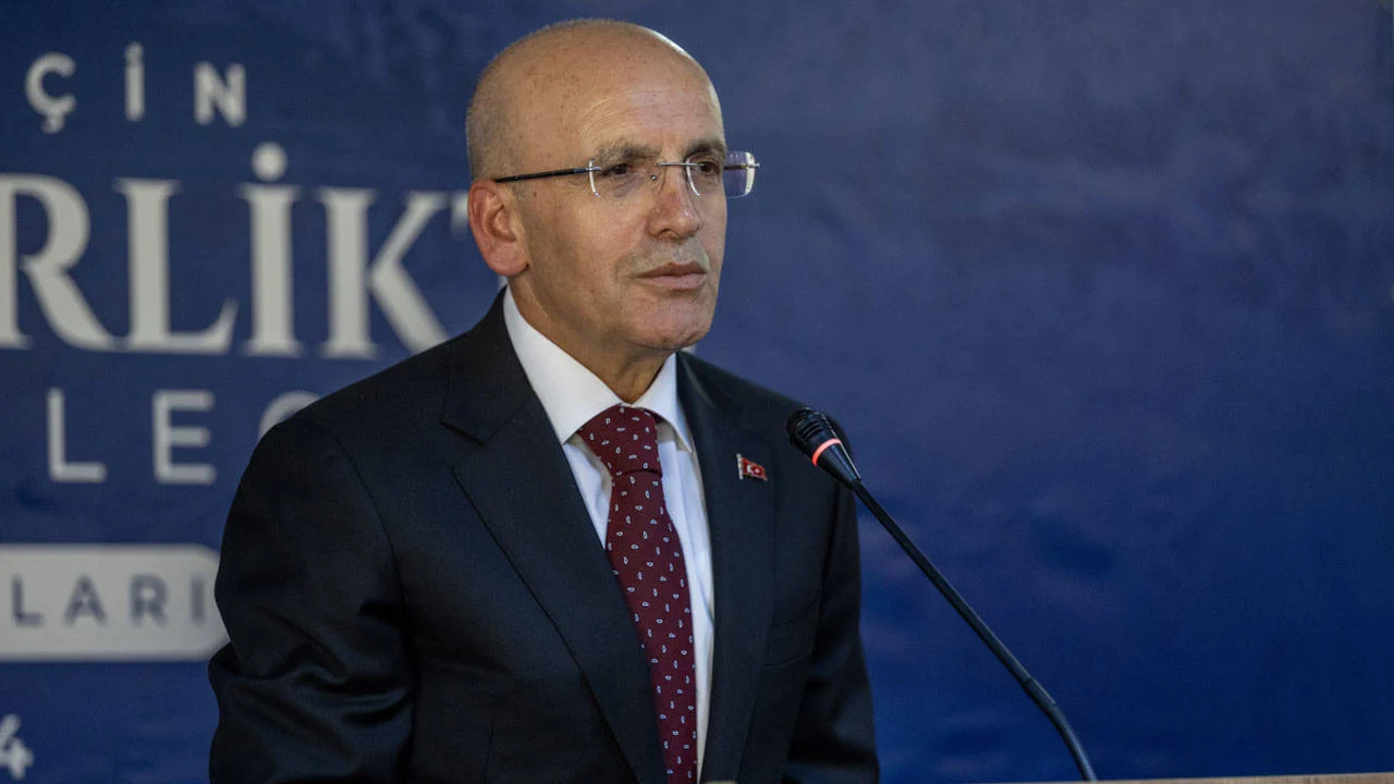 Bakan Şimşek: "Dezenflasyon süreci devam ediyor"