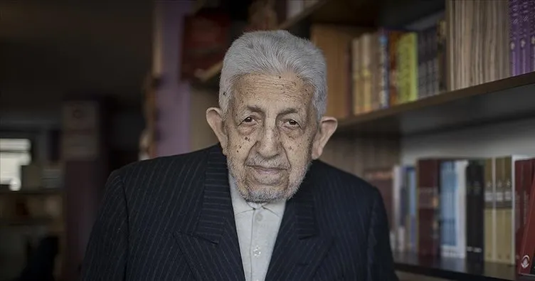 Recai Kutan hayatını kaybetti