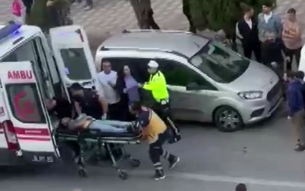 Kalbine tornavida sapladılar