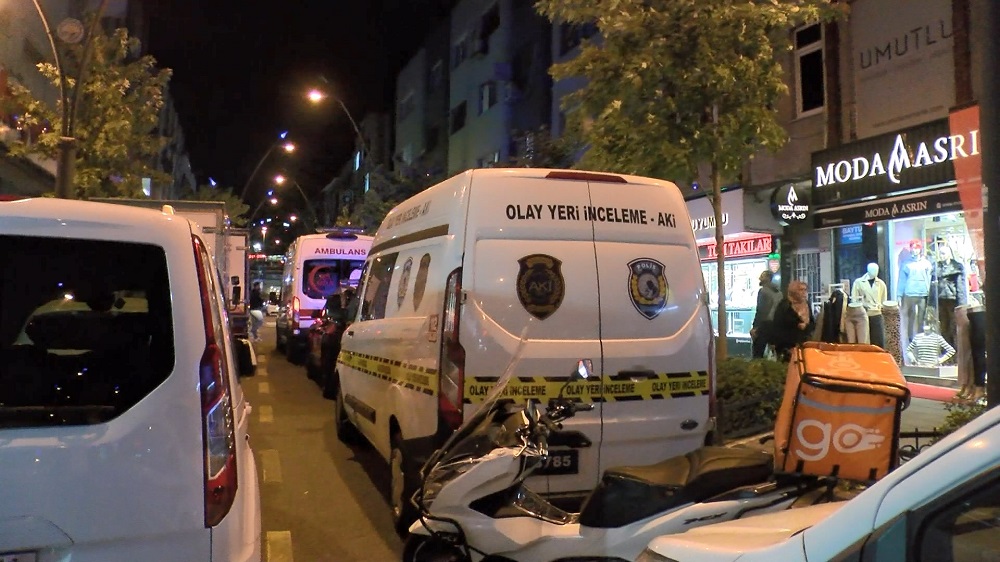 Cam silerken 7. kattan düştü