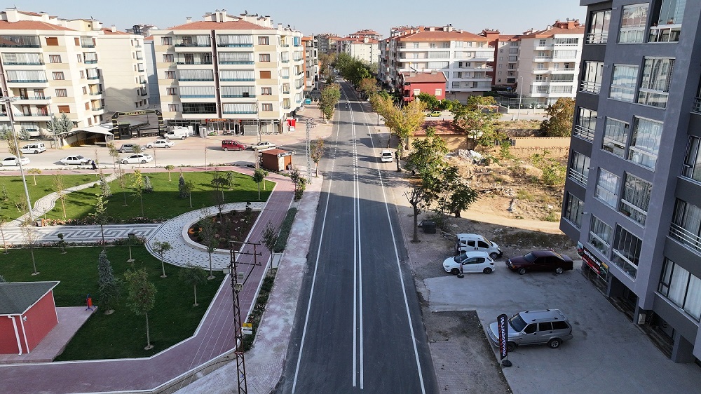 Karatay'da asfalt çalışmaları sürüyor