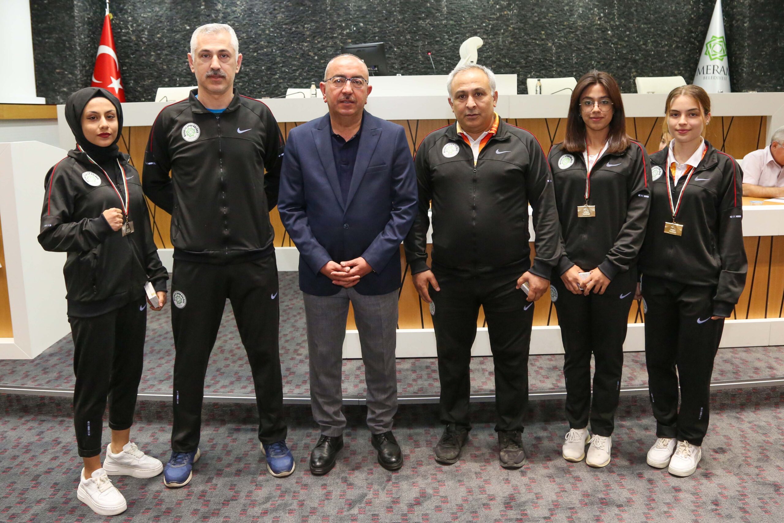 Meram Belediyespor'da şampiyonlar ödüllendirildi