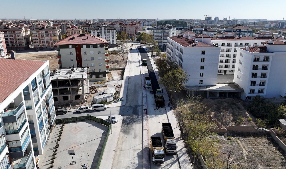 Karatay'da yol yenileme çalışmaları