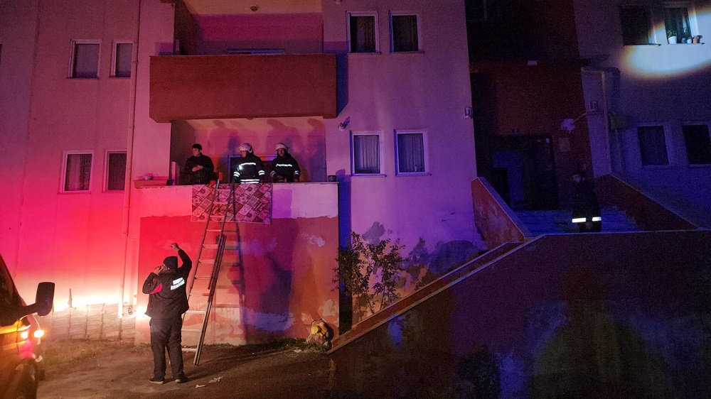 Evin mutfak tabanı çöktü