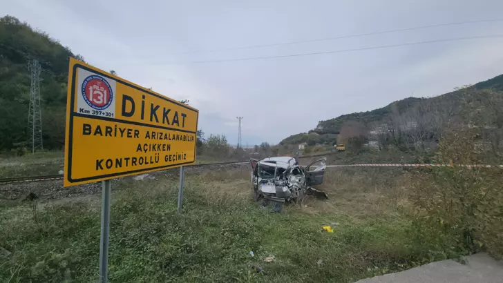 Kapalı bariyerden geçmeye çalıştı