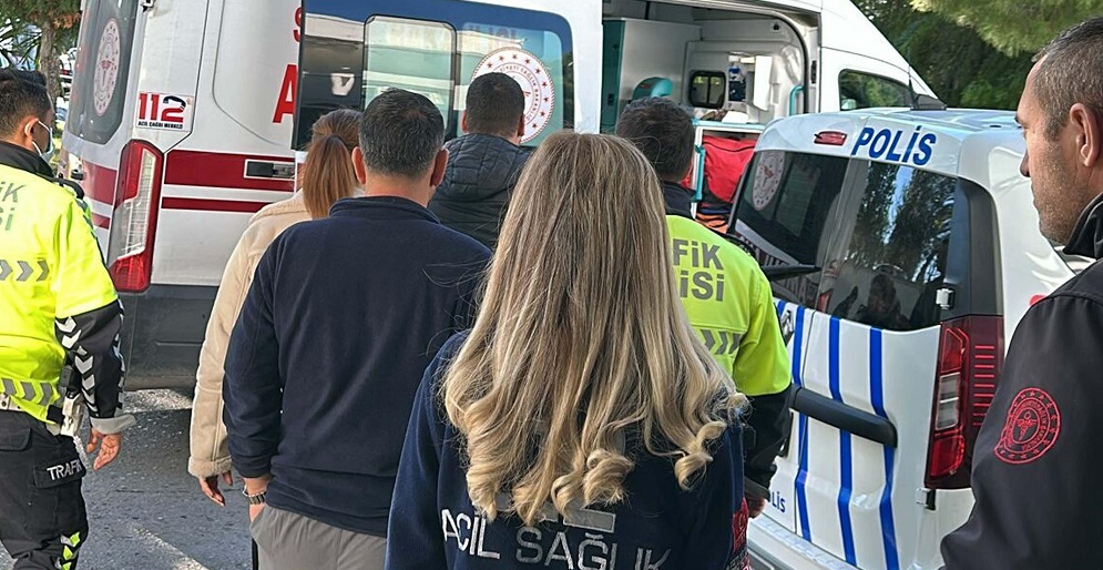 Lise bahçesinde bıçaklı kavga: 5 yaralı