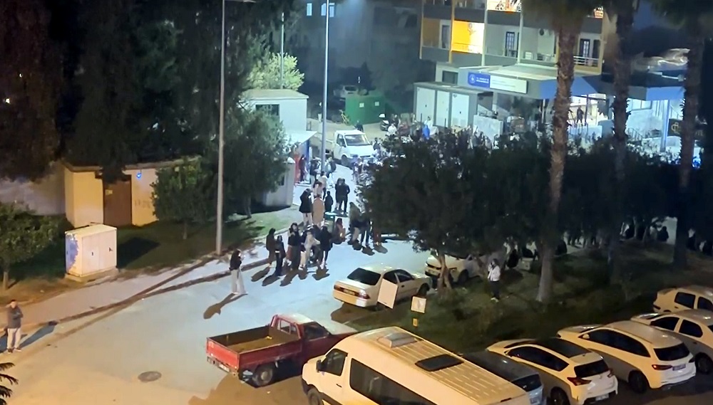 Antalya'da korkutan deprem