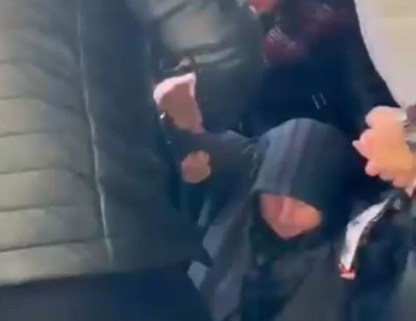 Mağaza açılışında izdiham