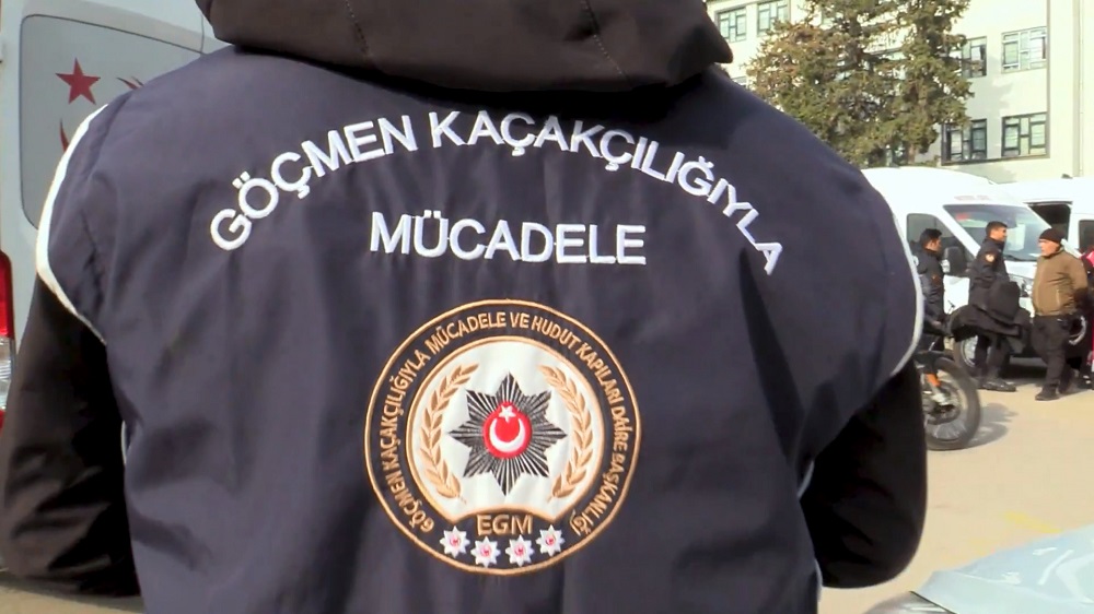 904 düzensiz göçmen yakalandı