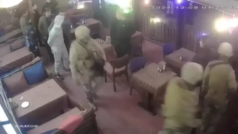 Restoranda tartıştığı sevgilisini rehin aldı