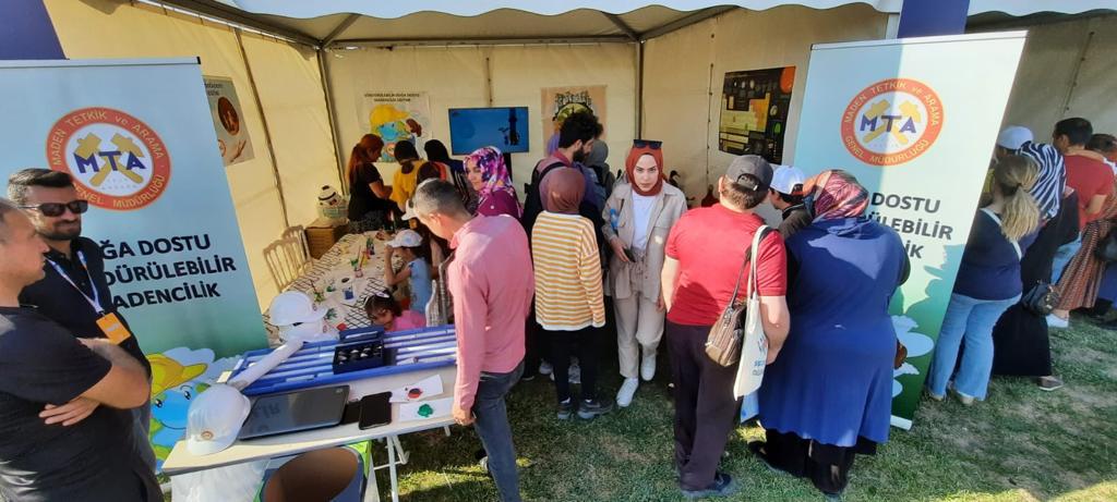 Bilim Festivalinde MTA standına yoğun ilgi