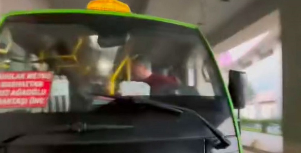 Sarıyer'de minibüste ücret tartışması