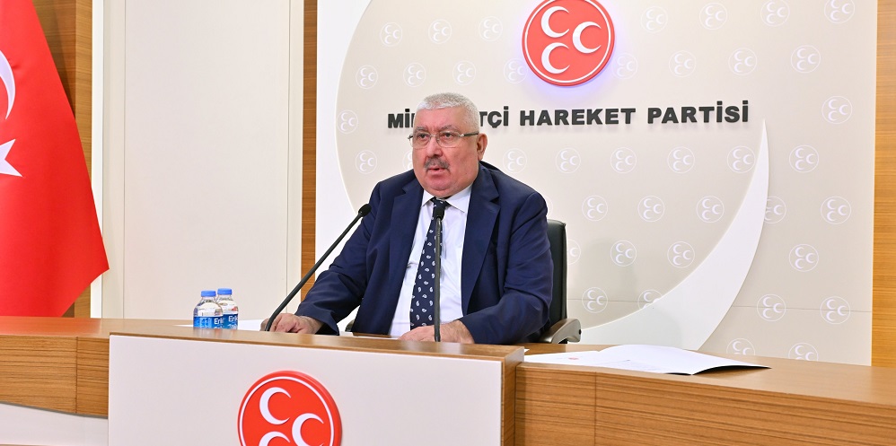 "Özel, CHP'yi siyasi çıkmaza sürüklemektedir"