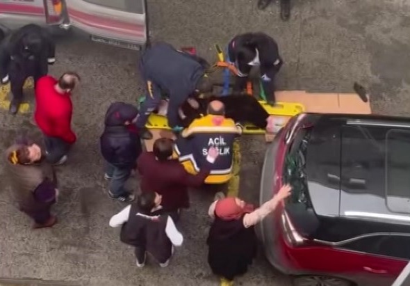 İş yerinin 2'nci katından düştü