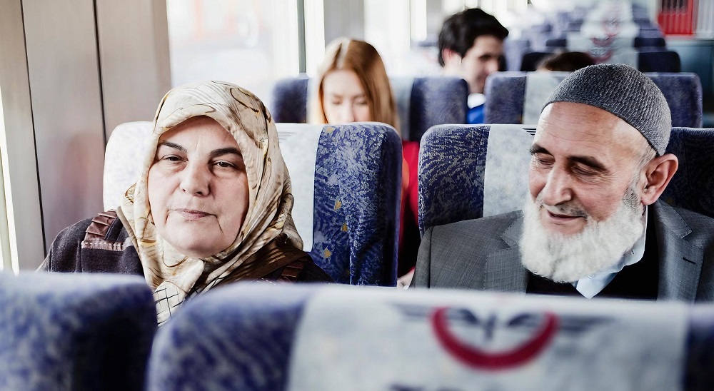 Emekliler ulaştırma hizmetlerini indirimli kullandı