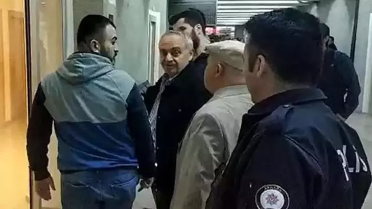 Eski İstihbarat Daire Başkanı gözaltına alındı